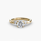 Round cut diamond ring in yellow gold - AtelierRings by SKH