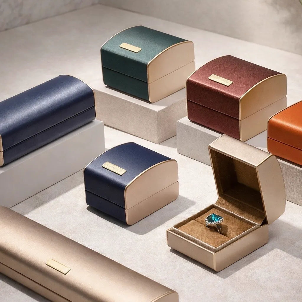 Brushed Leather Ring Box