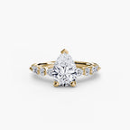 Pear cut diamond ring in yellow gold - AtelierRings by SKH