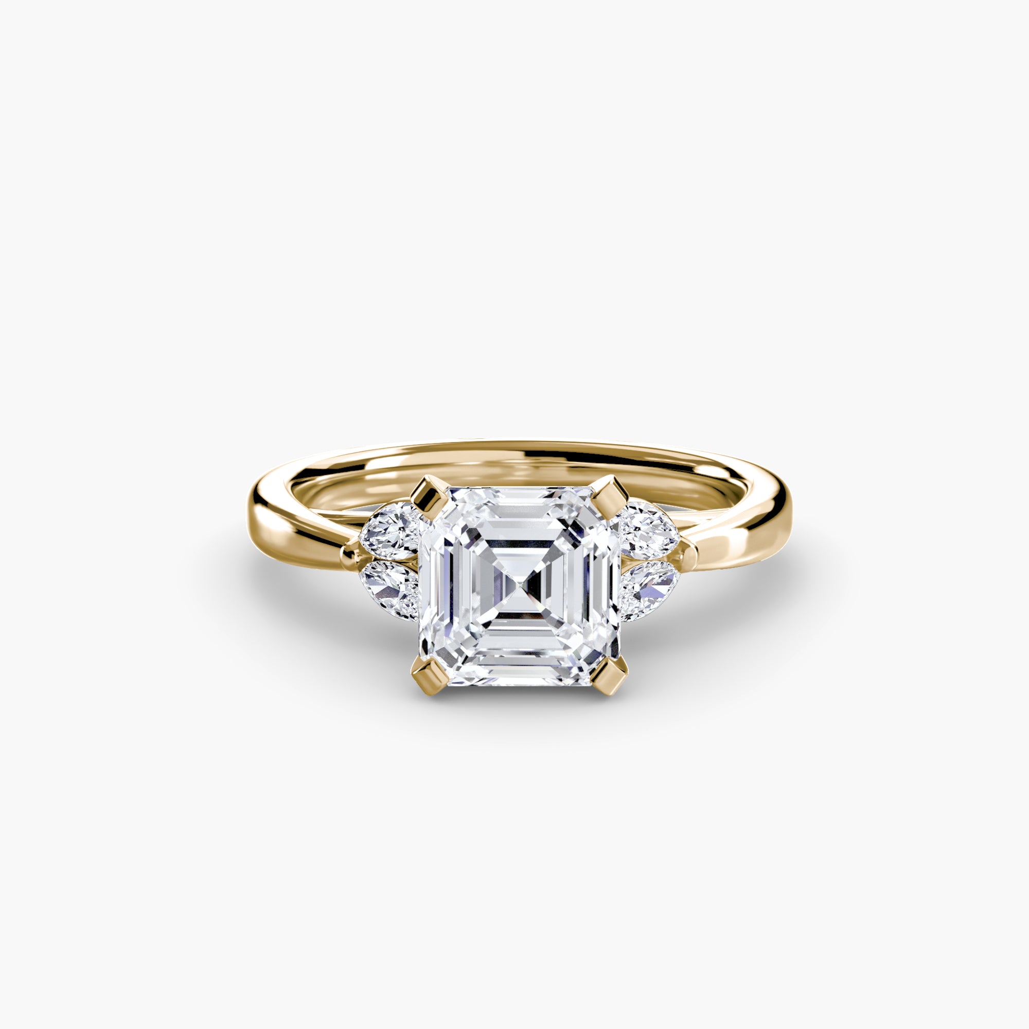 Asscher cut diamond ring in yellow gold - AtelierRings by SKH