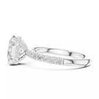 French Pavé Halo - Oval