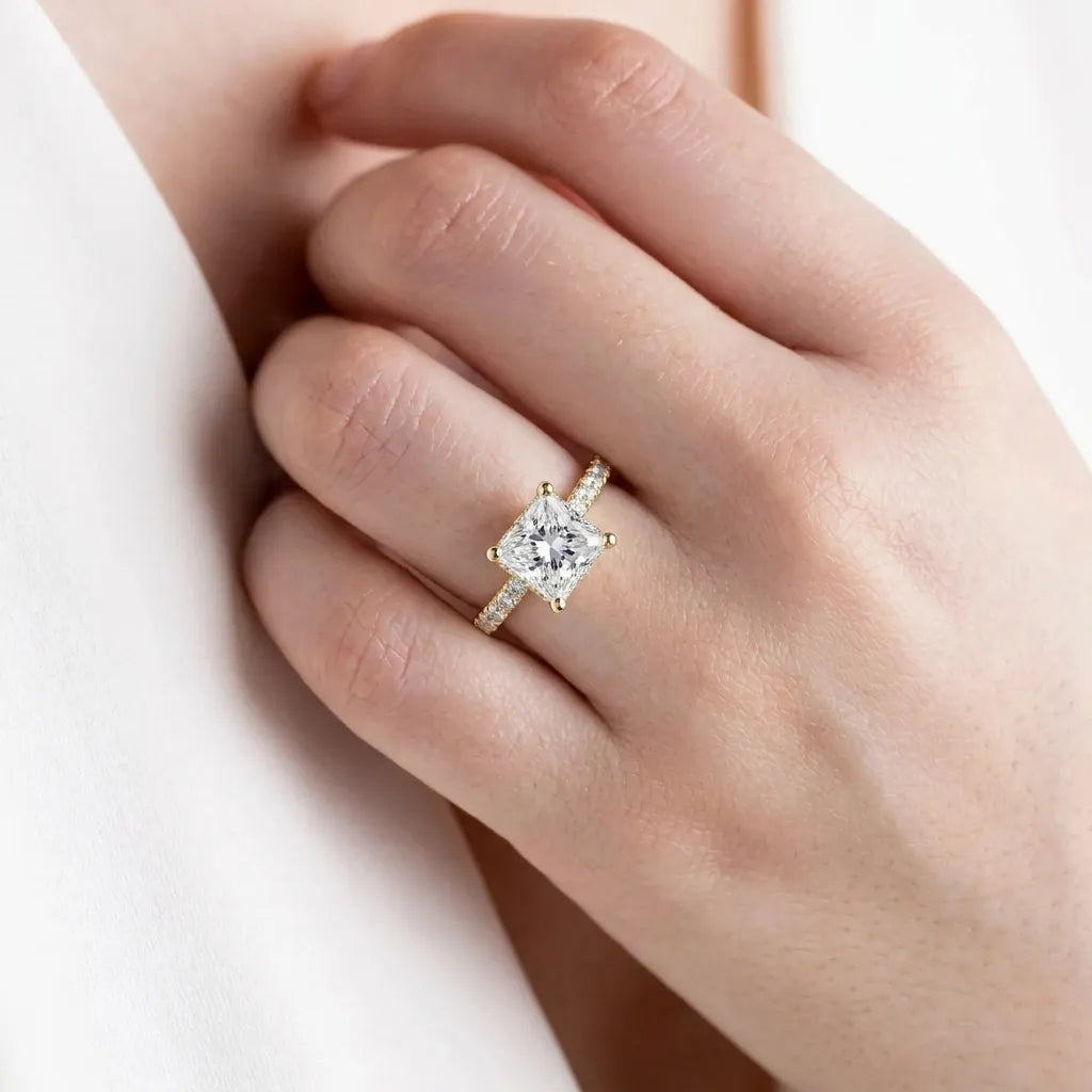 French Pavé Halo - Princess