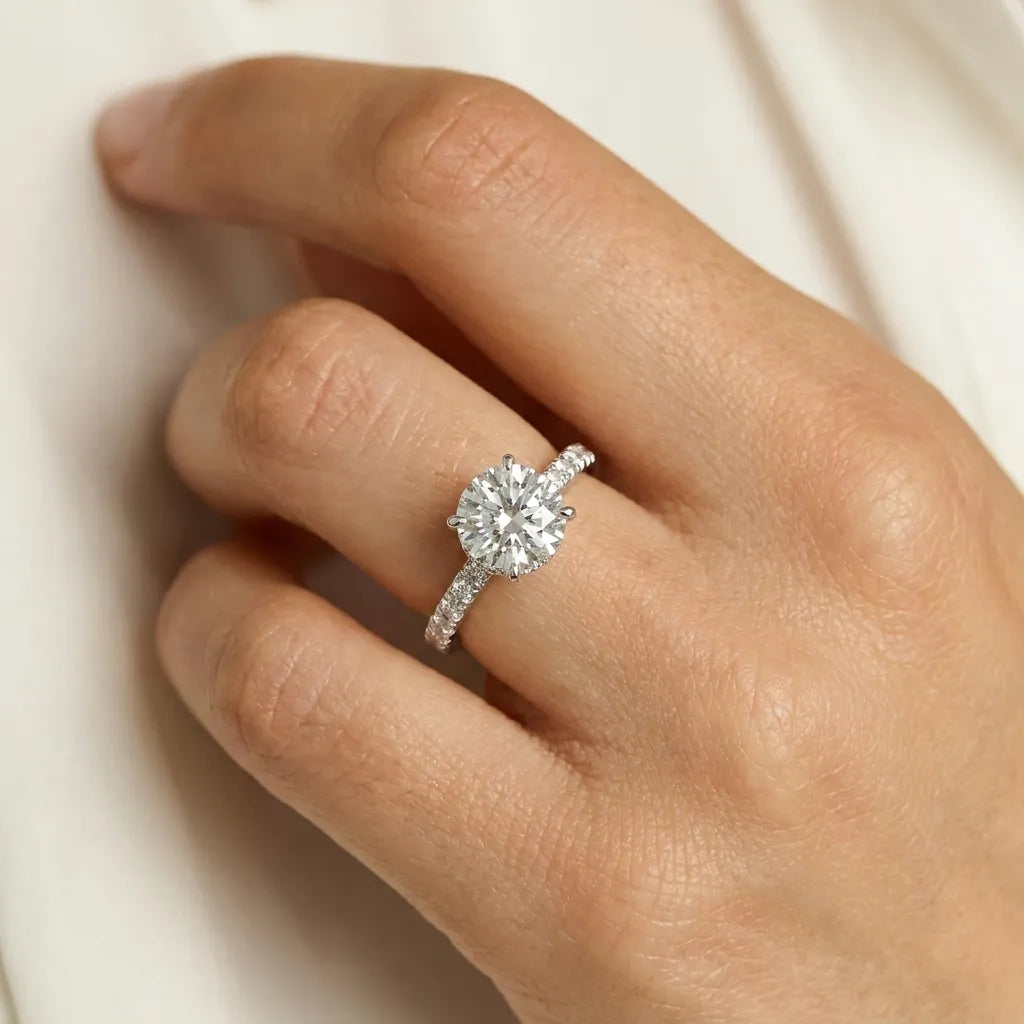 Hidden Accent Pavé - Round