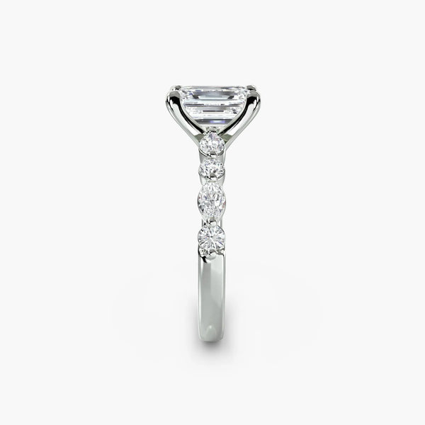 Solitaire Crest - Emerald