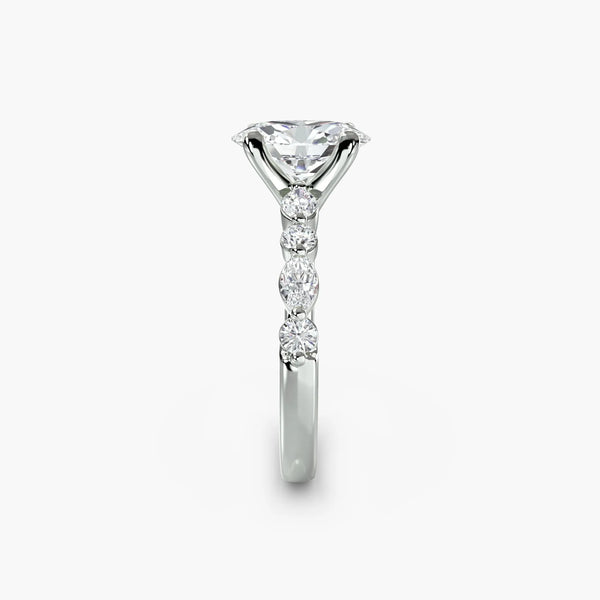 Solitaire Crest - Oval