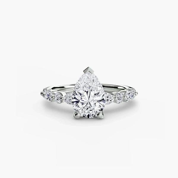 Solitaire Crest - Pear