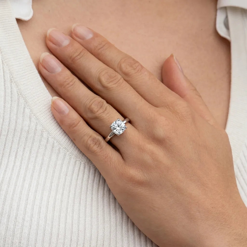 Solitaire Romance - Cushion