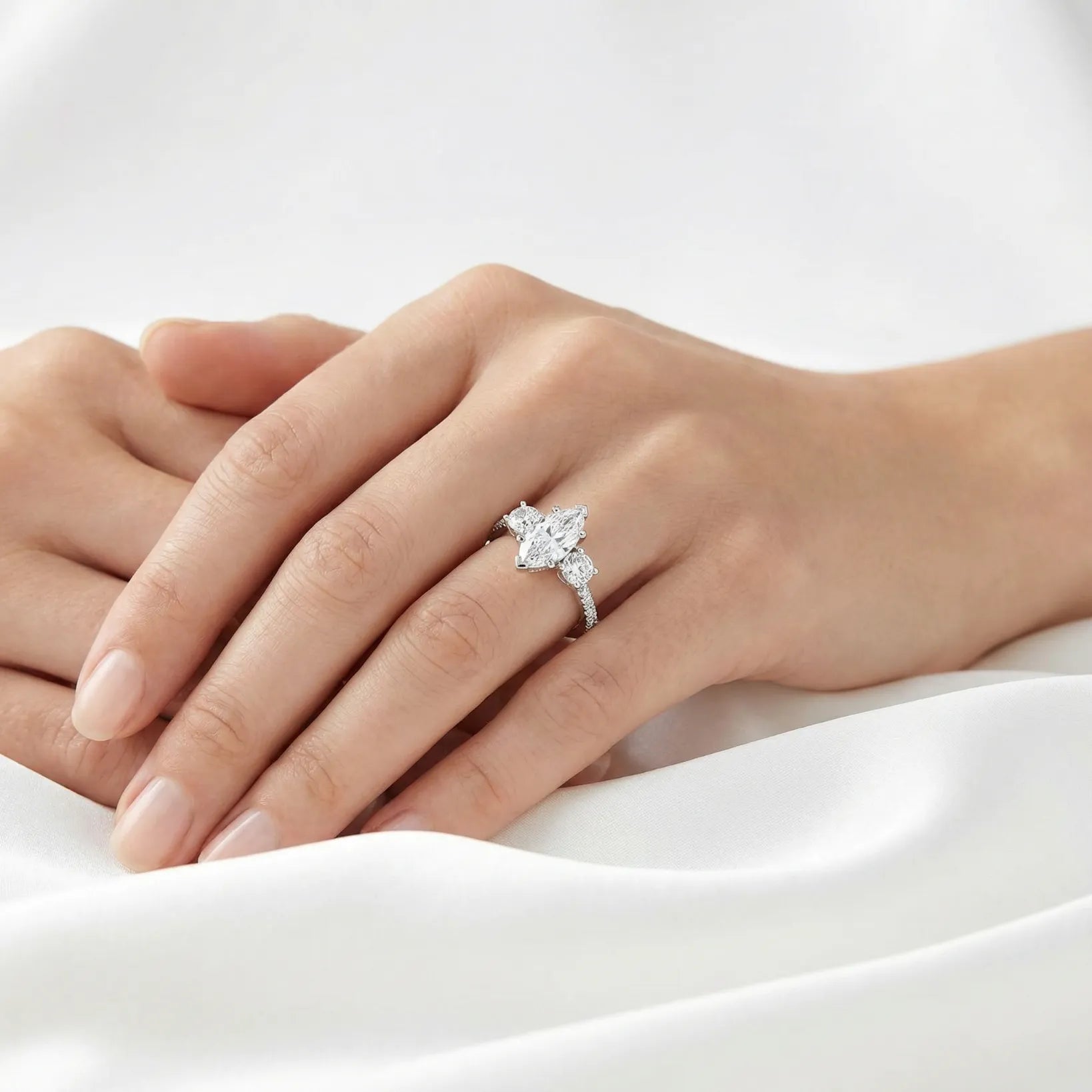 Trilogy Pavé Classic - Marquise