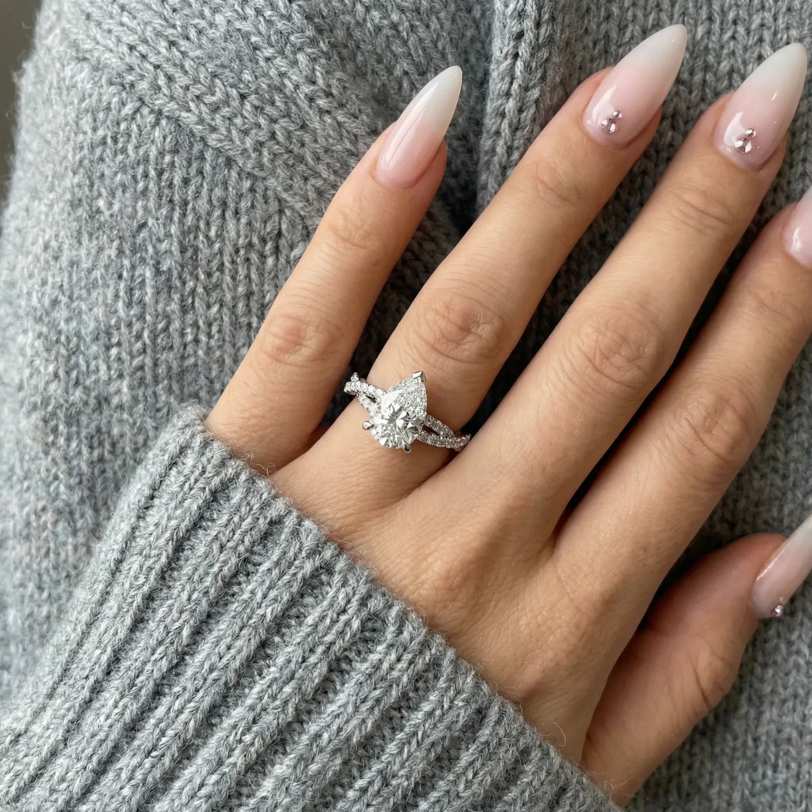 Twisted Pavé Sparkle - Pear