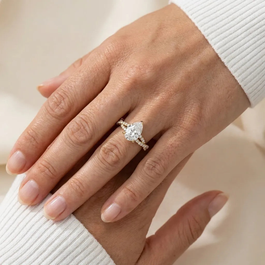 Twisted Pavé Sparkle - Pear